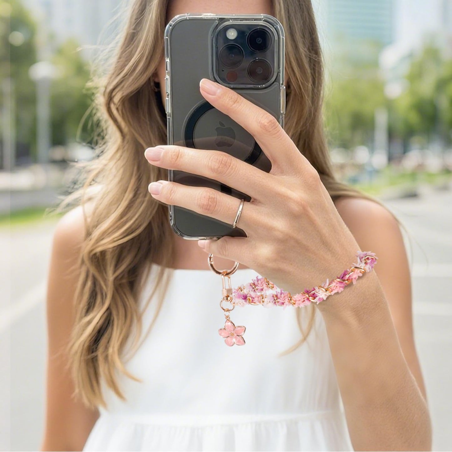 Elegant Floral Cell Phone Wrist Strap with Gold Chain, Soft Tassel for iPhone 17 Pro Max/Series 16&Most Cellphones - Secure Anti-Drop Lanyard