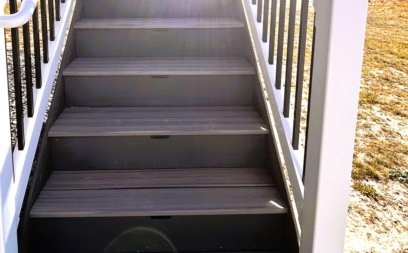 Tru-Scapes® 3” LED Deck Step Riser Light (Black)