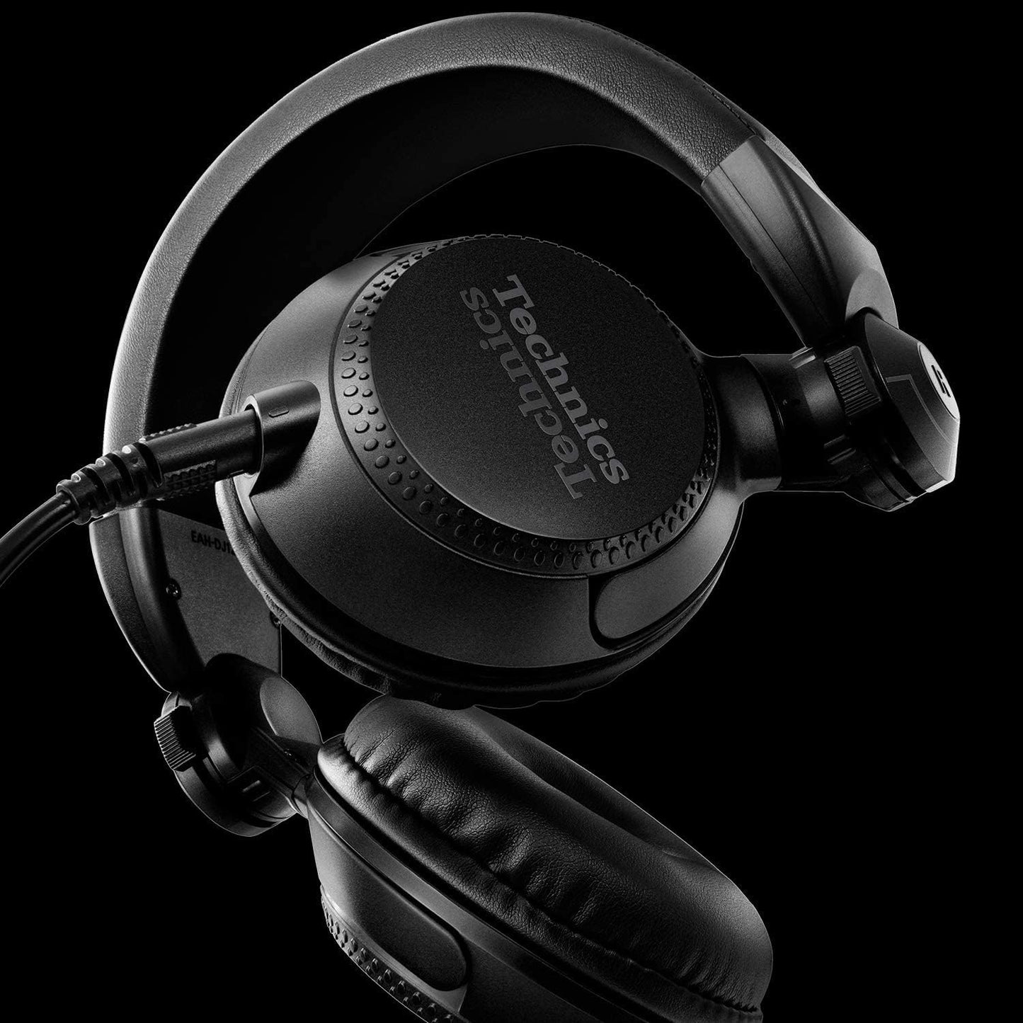 Technics Professional DJ Headphones with 40mm CCAW Voice Coil Drivers, 270° Swivel Housing and Locking Detachable Cord; Lightweight, Foldable High…
