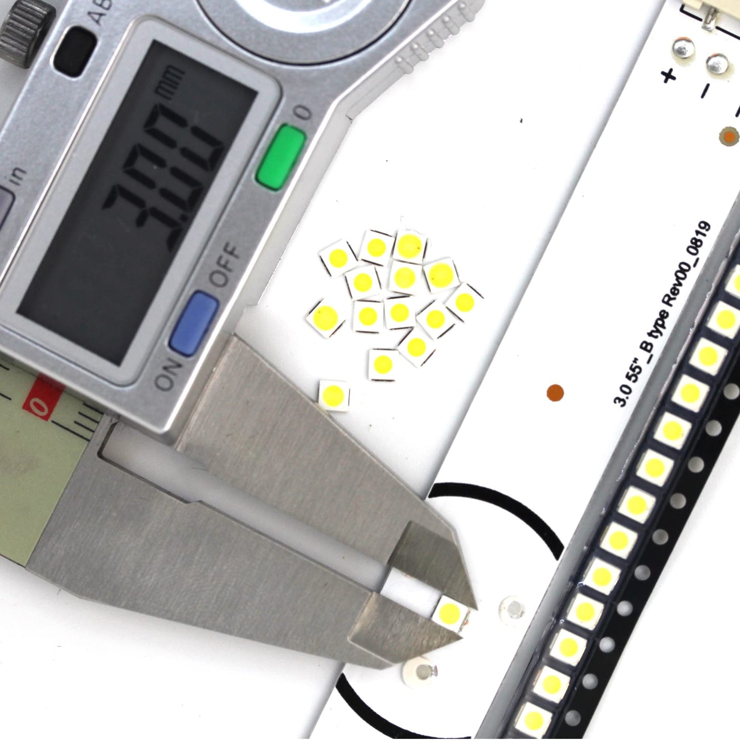 GuuYebe 200pcs High Power LED Backlight 3030 lamp Beads 3V 6V
