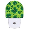 VURQLHE Saint Patricks Day Clover Night Light for Kids,St. Patrick's Day Shamrock Plug in Night Light with Dusk to Dawn Sensor, 0.5w Energy Saving