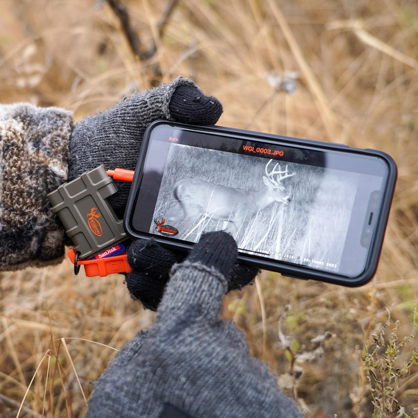 WILDGAME Innovations SD Card Reader Compatible with Apple Devices | Compact Memory Card Reader for Smartphone | Trail Camera Accessory for Viewing