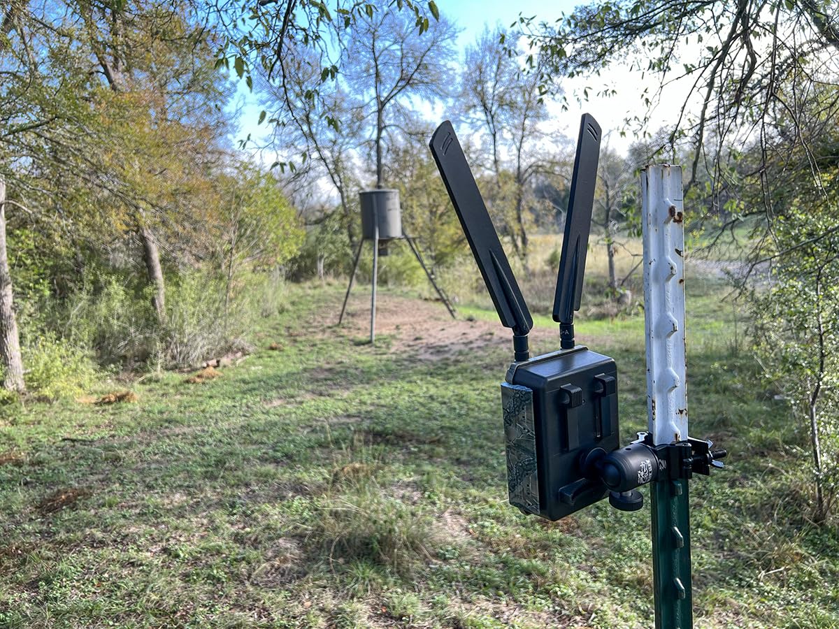 Slow Glow Maverick T-Post Camera Mount for Trail Cameras and Solar Panels 360° Adjustable Ball Head for the Perfect Angle