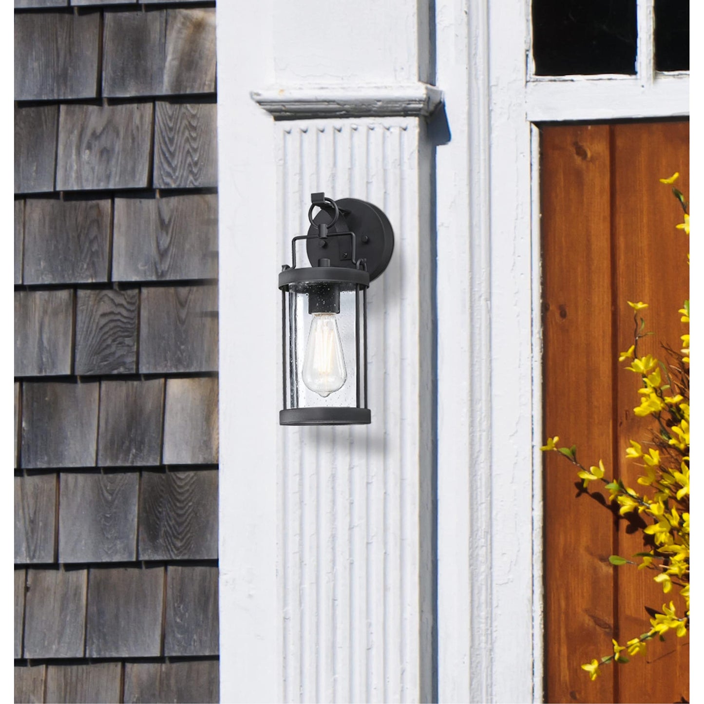 Westinghouse 6122500 Westcott Bay Traditional One Light Outdoor Wall Fixture, Textured Black Finish, Clear Seeded Glass