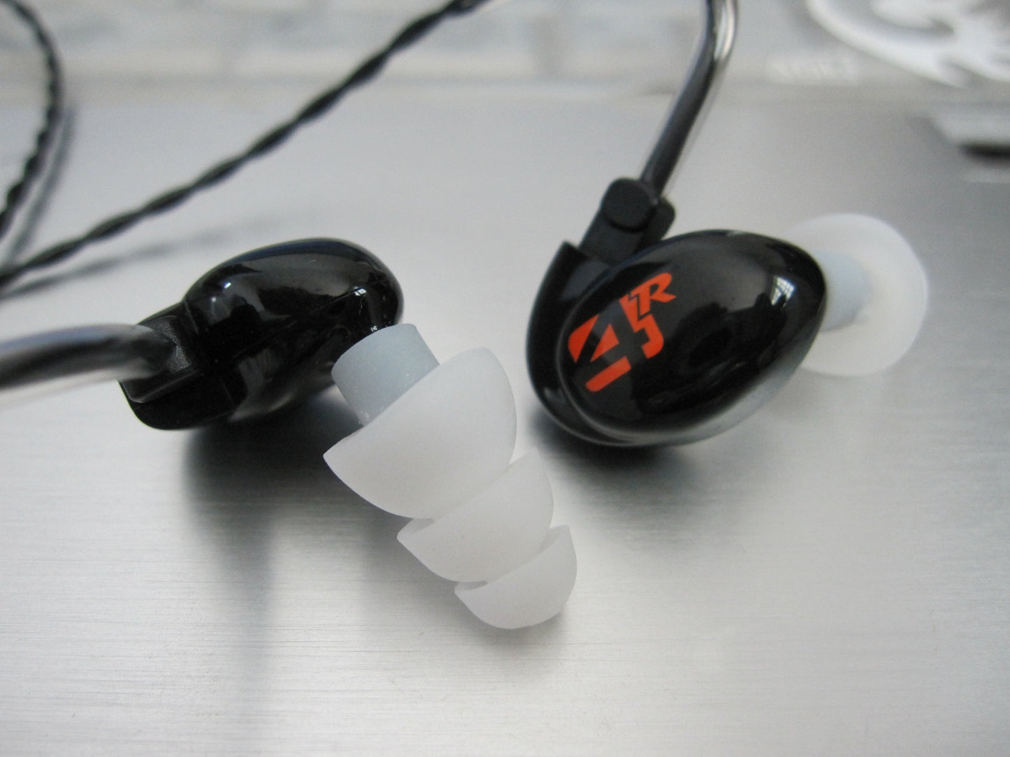 4 Pcs : 2 Small and 2 Large Clear Triple Flange Earbuds Eartips Set Compatible with Westone UM1, UM2, UM2 RC, UM3, UM3 RC, UM3X, UM3x RC and Westone…