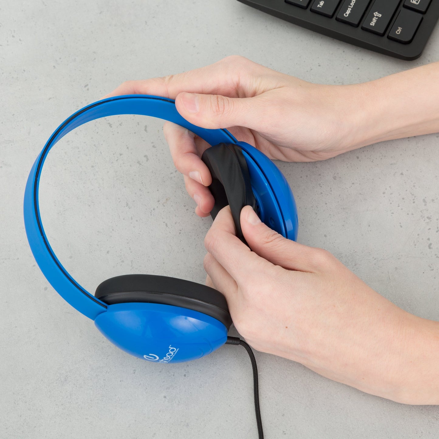 Egghead Heavy Duty Kids’ Headphone w/Tangle-Free Cord, Blue
