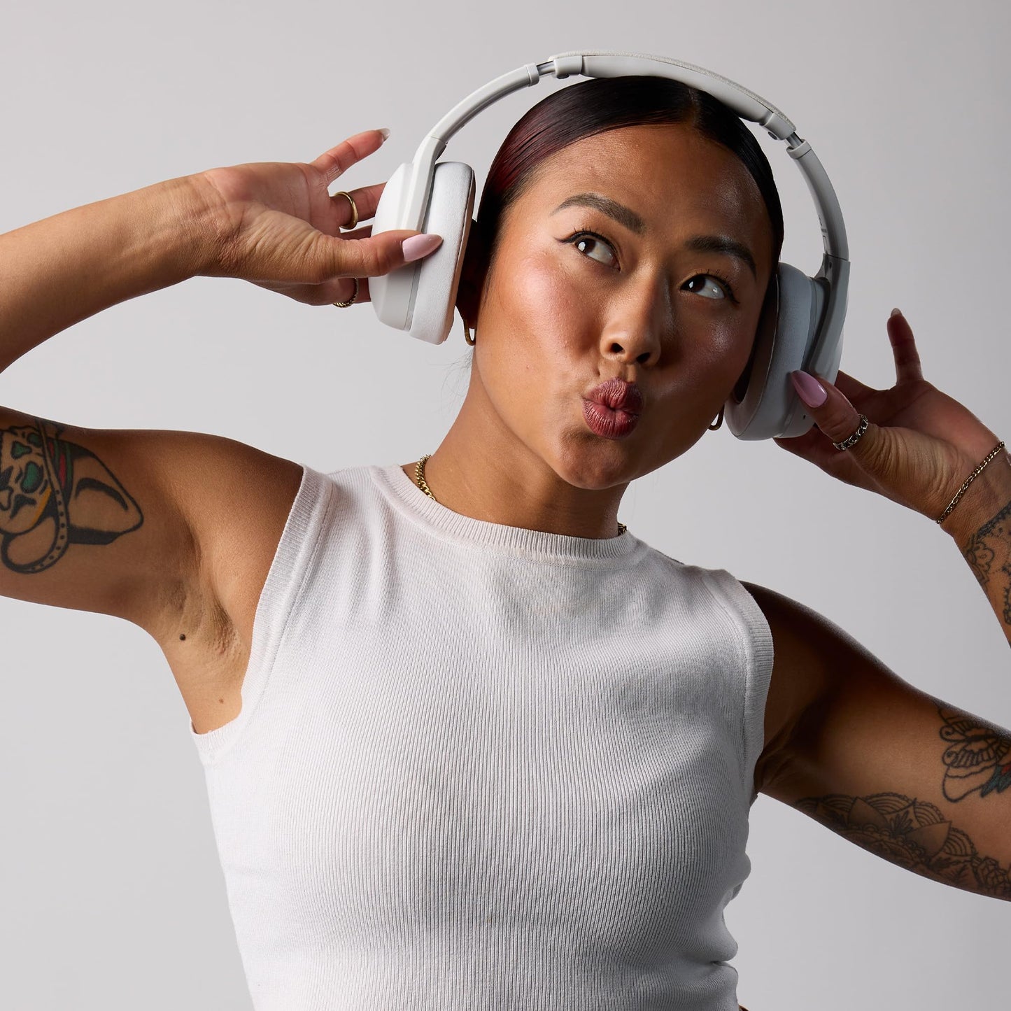Skullcandy Crusher Evo Wireless Bluetooth Headphones with Extra USB-C Charging Cable, Multi-Sensory Bass, Noise Isolating Over-Ear Fit, 40 Hours…