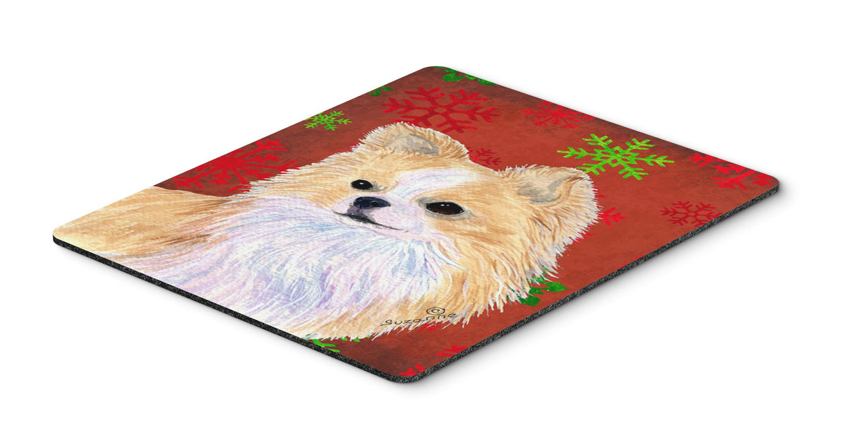 Caroline's Treasures SS4680MP Chihuahua Red and Green Snowflakes Holiday Christmas Mouse Pad, Hot Pad or Trivet for Home Office Gaming Working