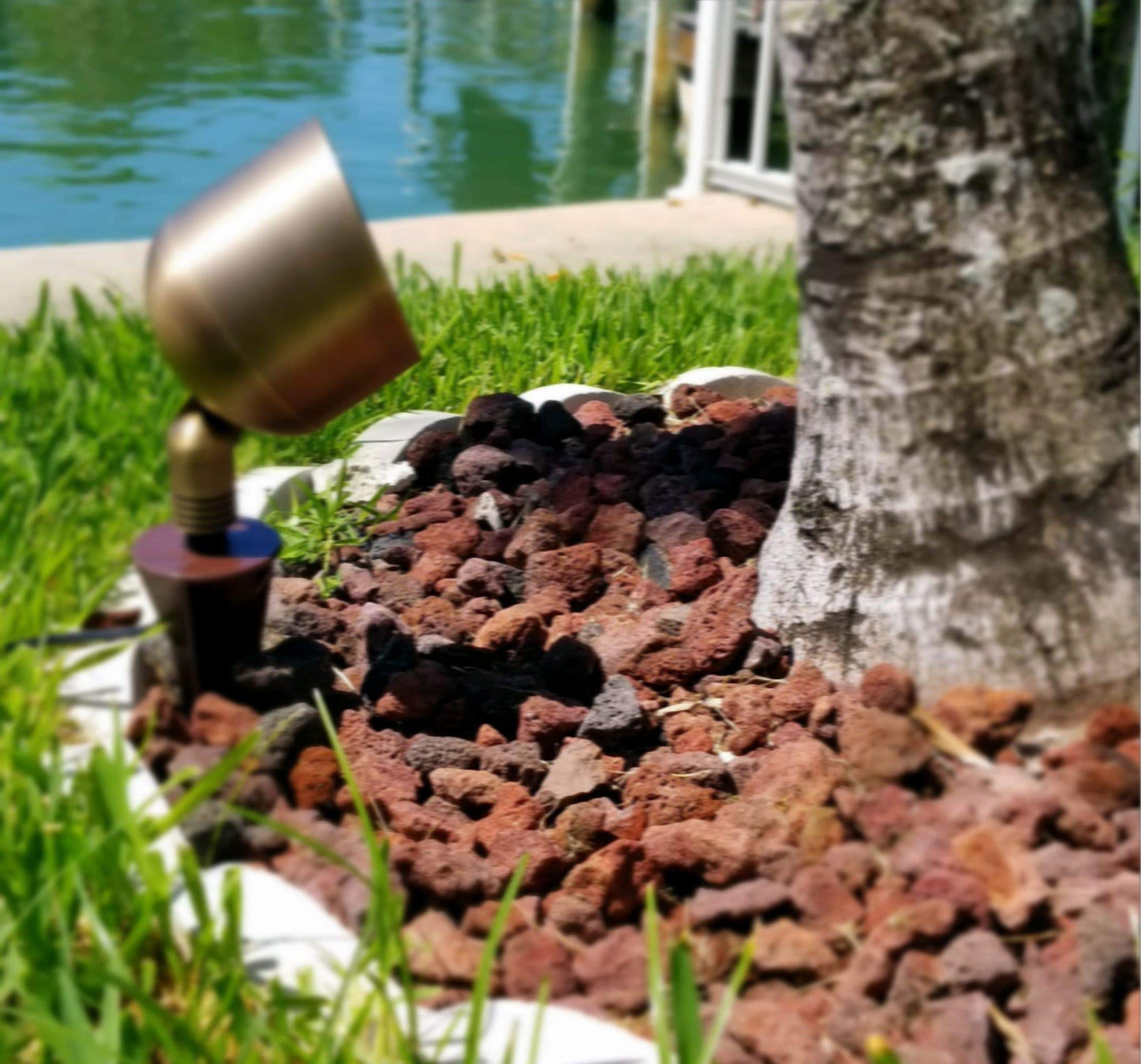 illuminous Professional Quality 12V Outdoor Landscape Light, Constructed of Solid Brass. PAR36 12V SPOT Light with 1M Wire and Spike
