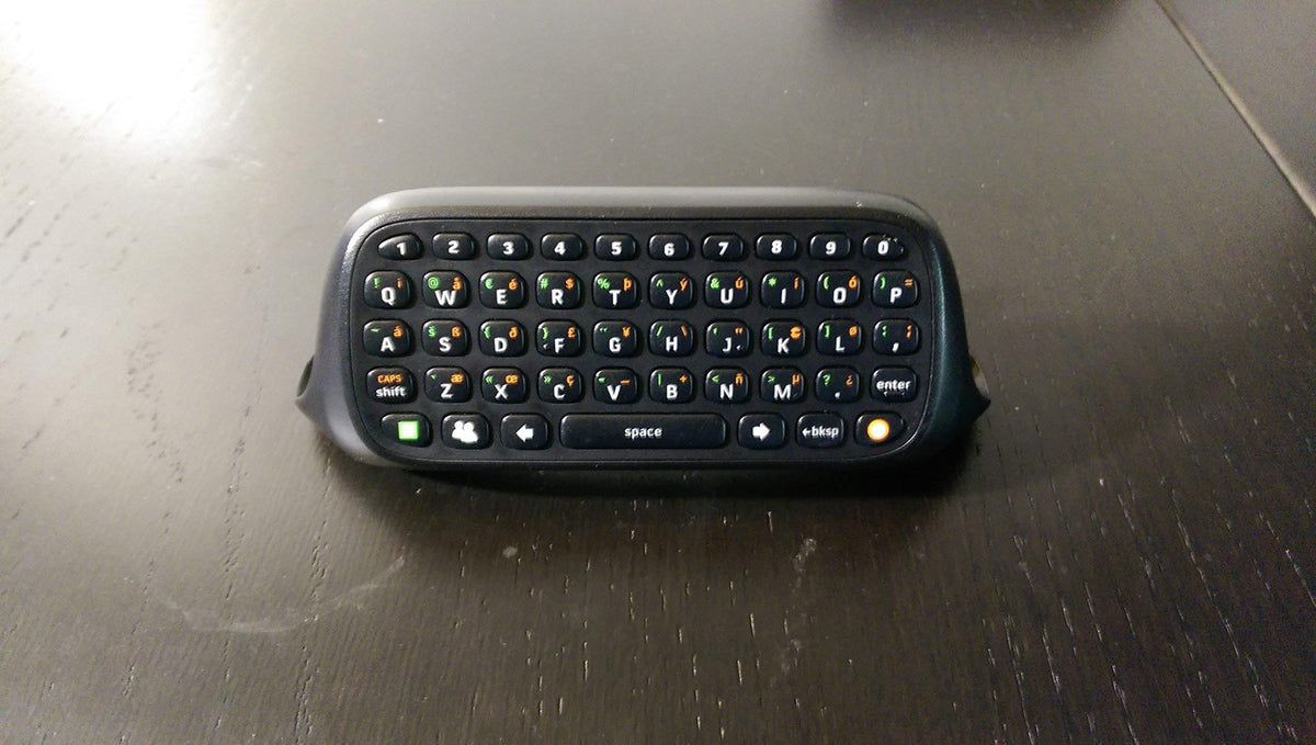 Microsoft Xbox 360 Chatpad "Genuine Original" (Renewed)