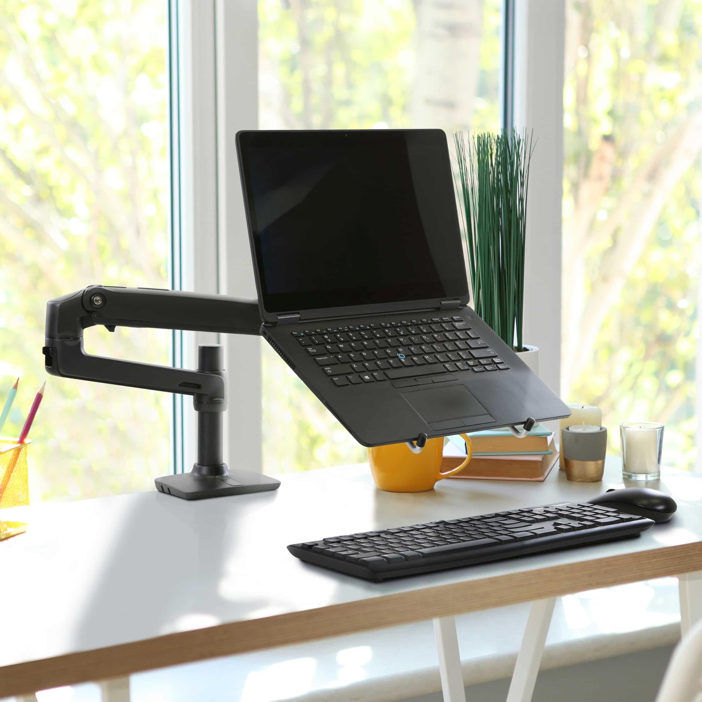 Ergotron - Notebook Tray - for Laptop, Notebook and Tablet Screens up to 17.3 Inches - Add-on for VESA Monitor Arms