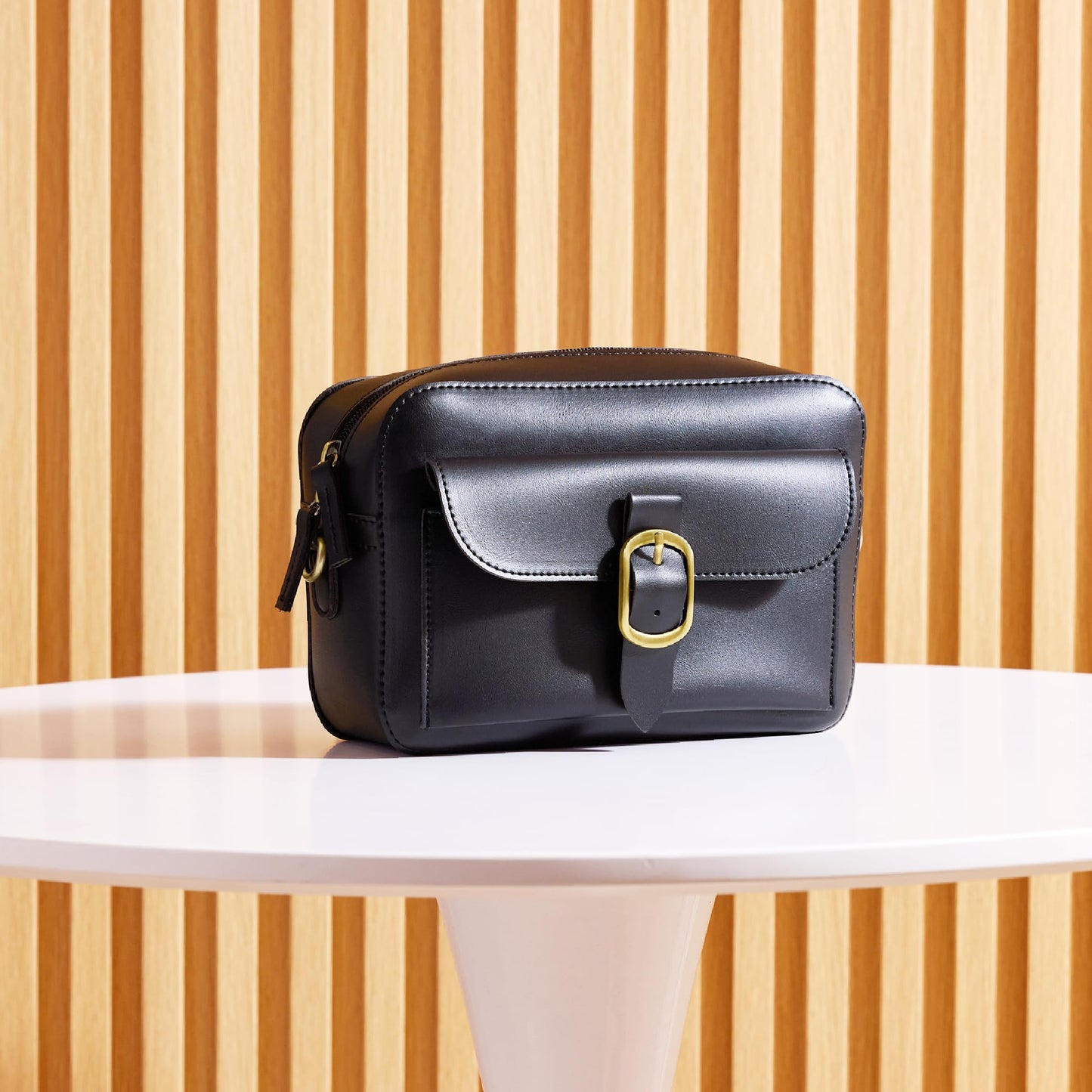 Vintage Vegan Leather Camera Bag for Women (BLACK)