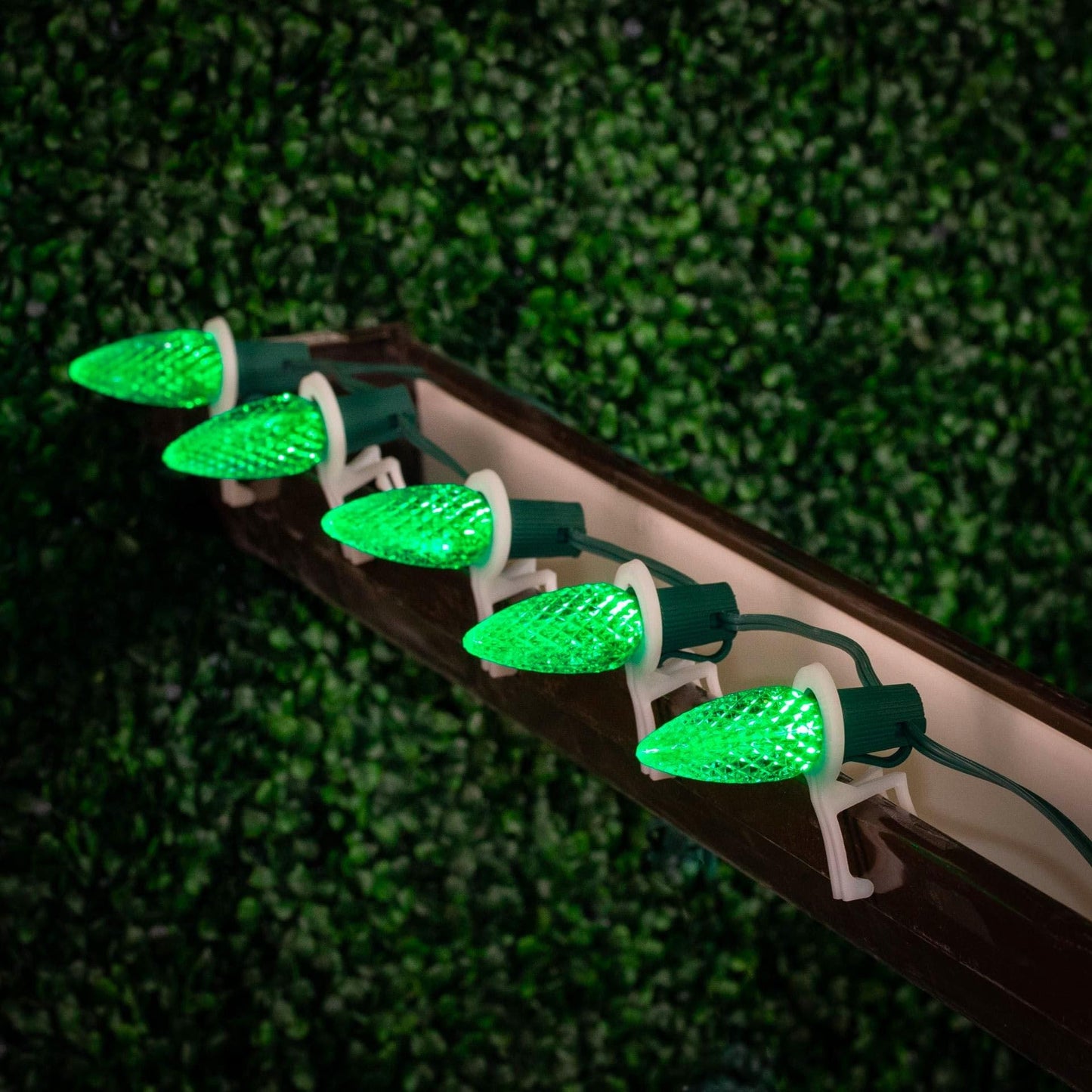 Novelty Lights 25PK Faceted Green C7 LED Christmas Light Replacement Bulbs