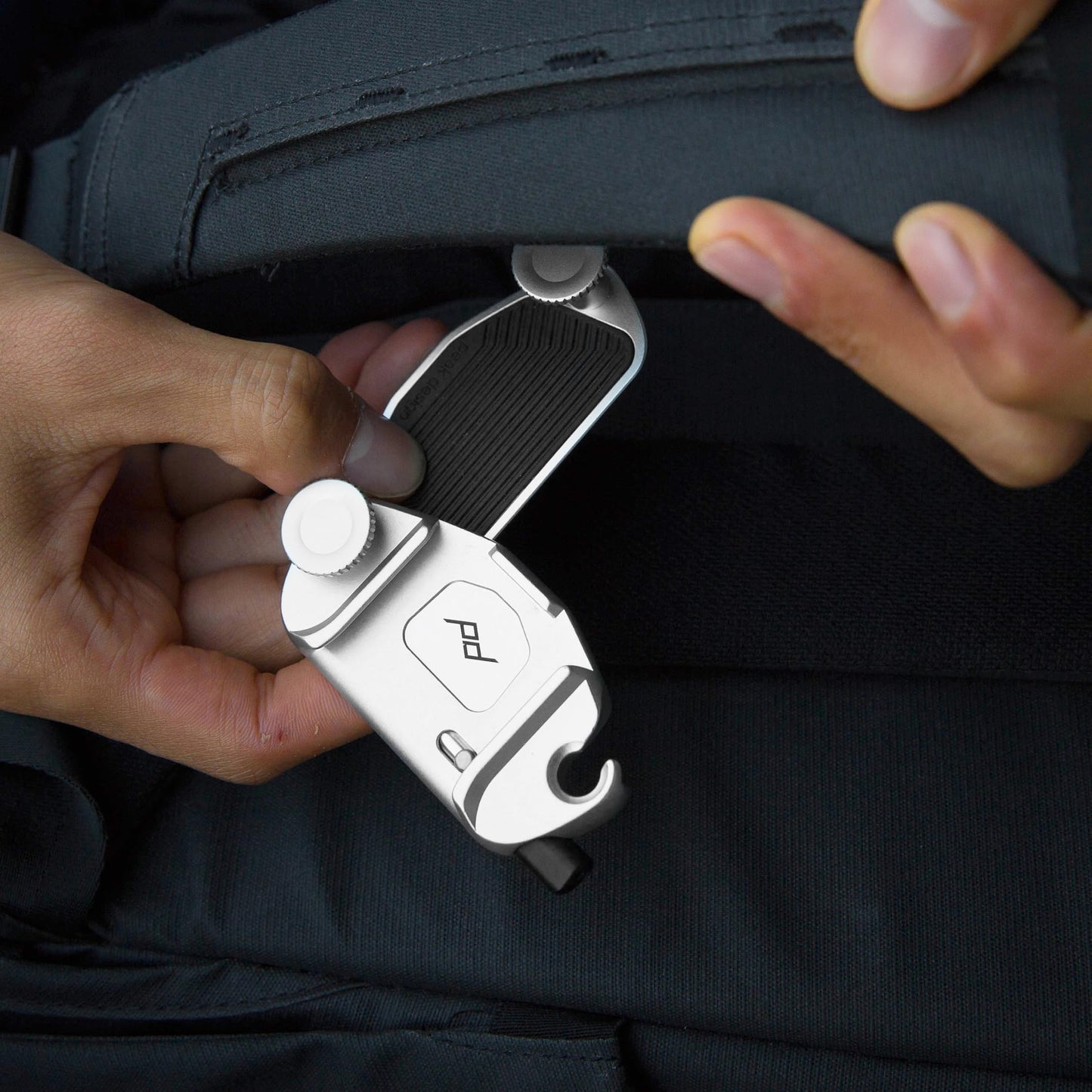 Peak Design Capture Camera Clip V3 Solo, Silver Clip Only, Holds DSLR, Compact and Point and Shoot Bodies, Secure, Stable and Accessible, Attaches