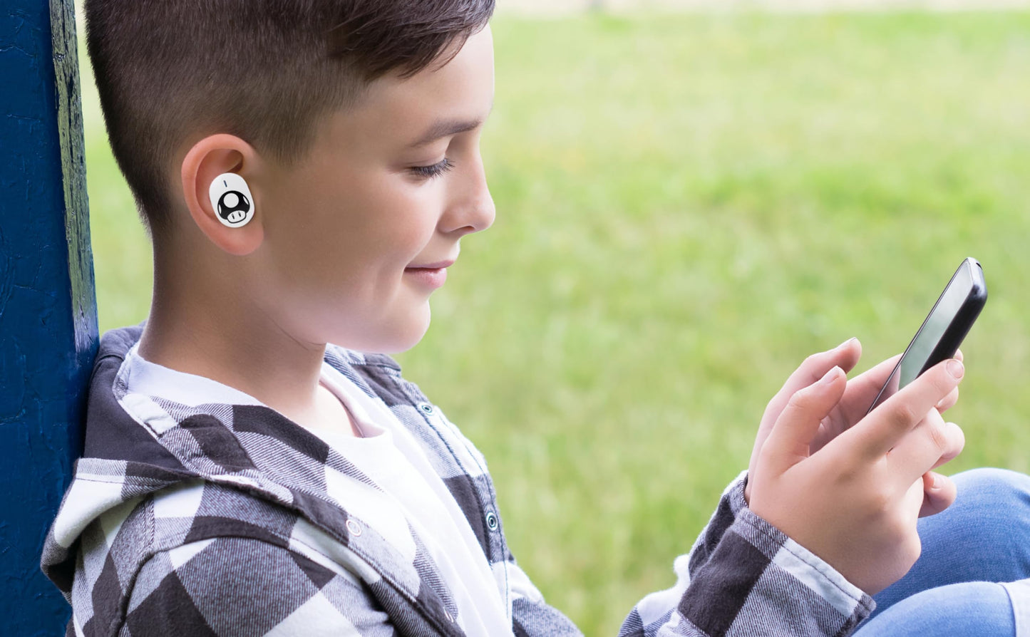 Super Mario Wireless Earbuds for Kids, Bluetooth Earbuds with Charging Case