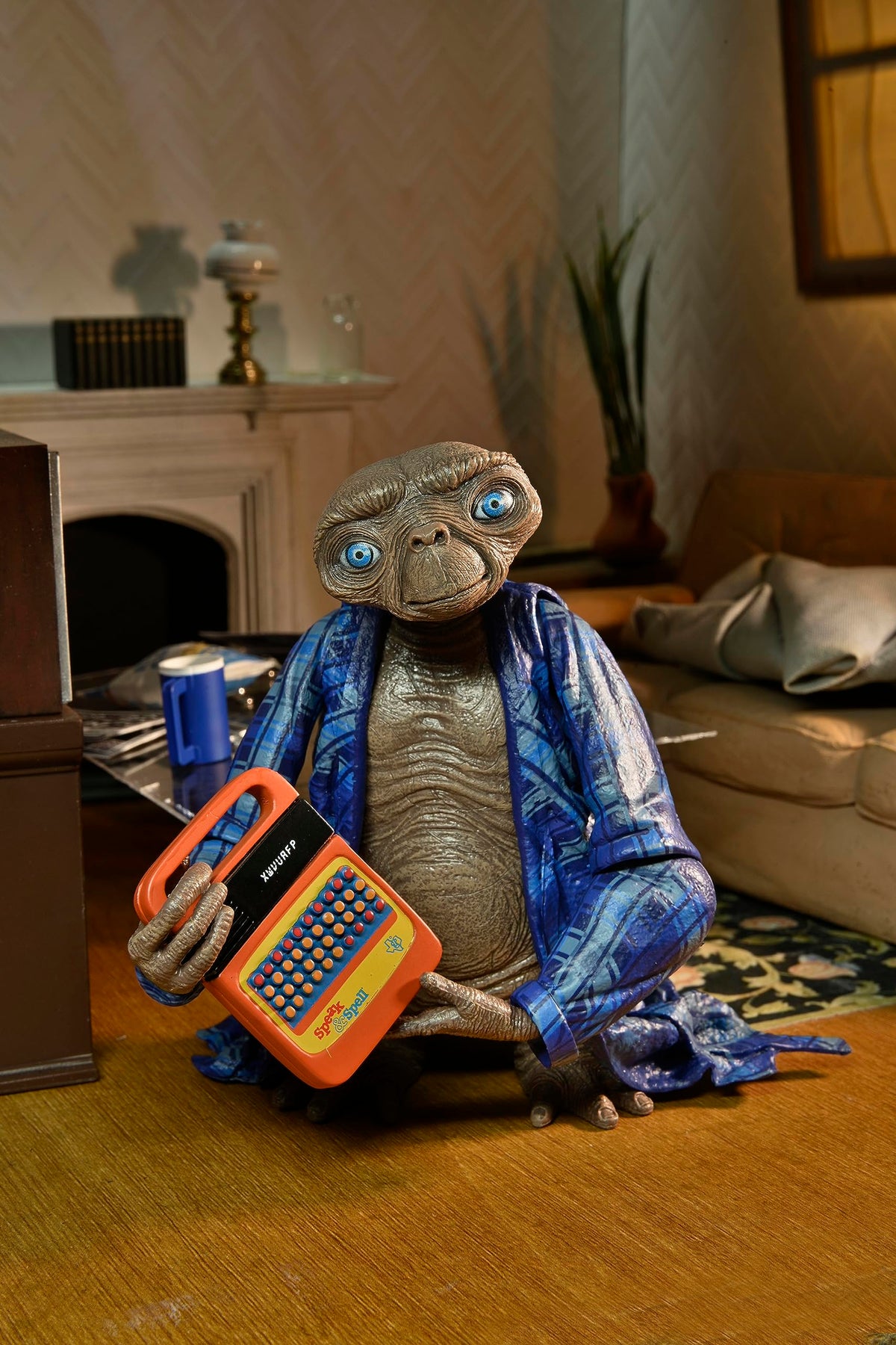 NECA - E.T. - 40th Anniversary Telepathic E.T. Ultimate 7" Action Figure