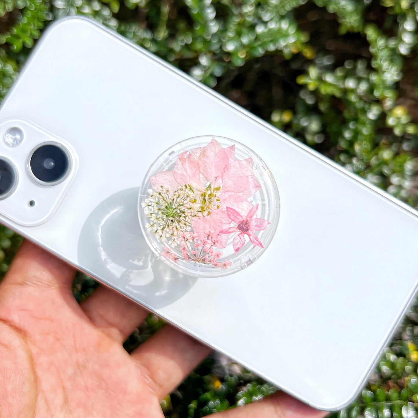 Petite Pressed Pink Flowers Phone Grip,Handmade Dried Flowers Clear Phone Stand, Expanding Cell Phone Charms Accessory, Interchangeable Kickstand