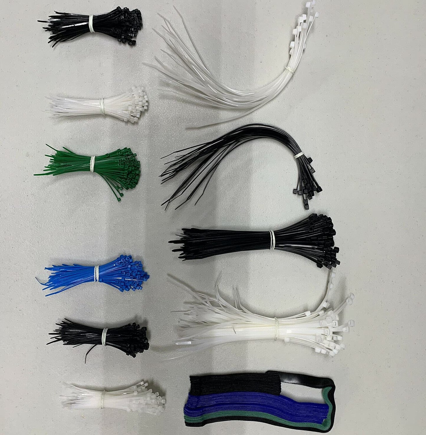 Duramax Multi-Purpose Zip Ties & Hook and Loop Straps Set, 840 Pieces