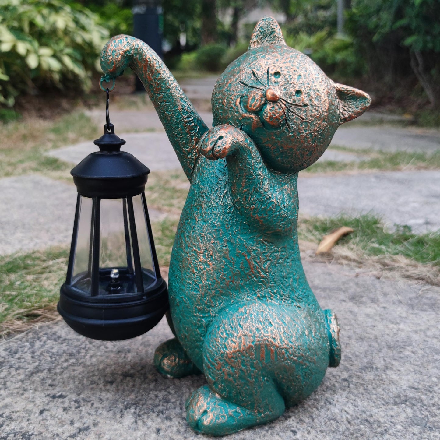 RCTTICUU Cat Garden Statue Outdoor Décor with Solar Lights Lantern,Cat Solar Light Figurines Outside Decorations for Yard?Lawn Patio, Balcony, Unique