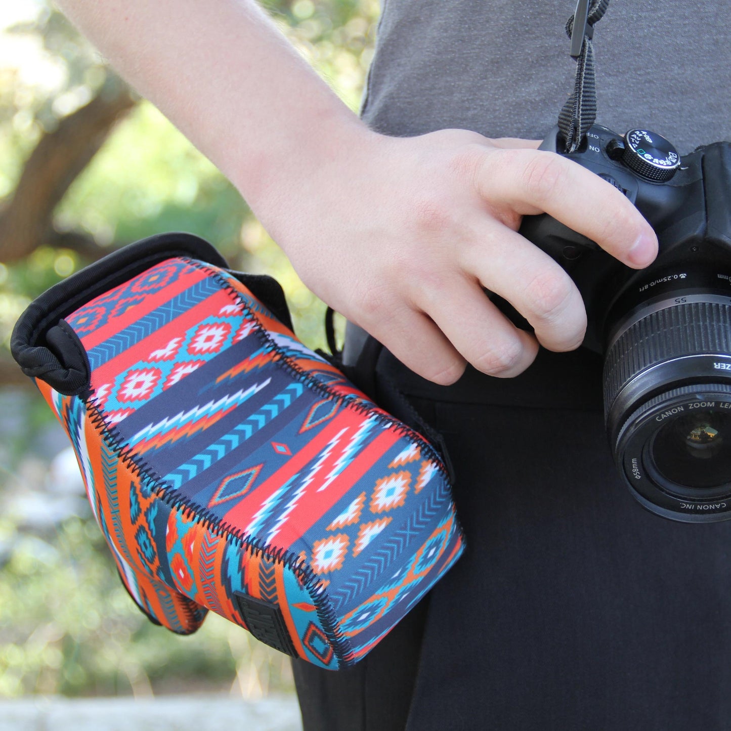 USA Gear Camera Sleeve (Medium) for Compact SLRs Compatible with Canon EOS R100 Nikon Z30 Sony ZV-E10, and more - Padded Neoprene DSLR Case