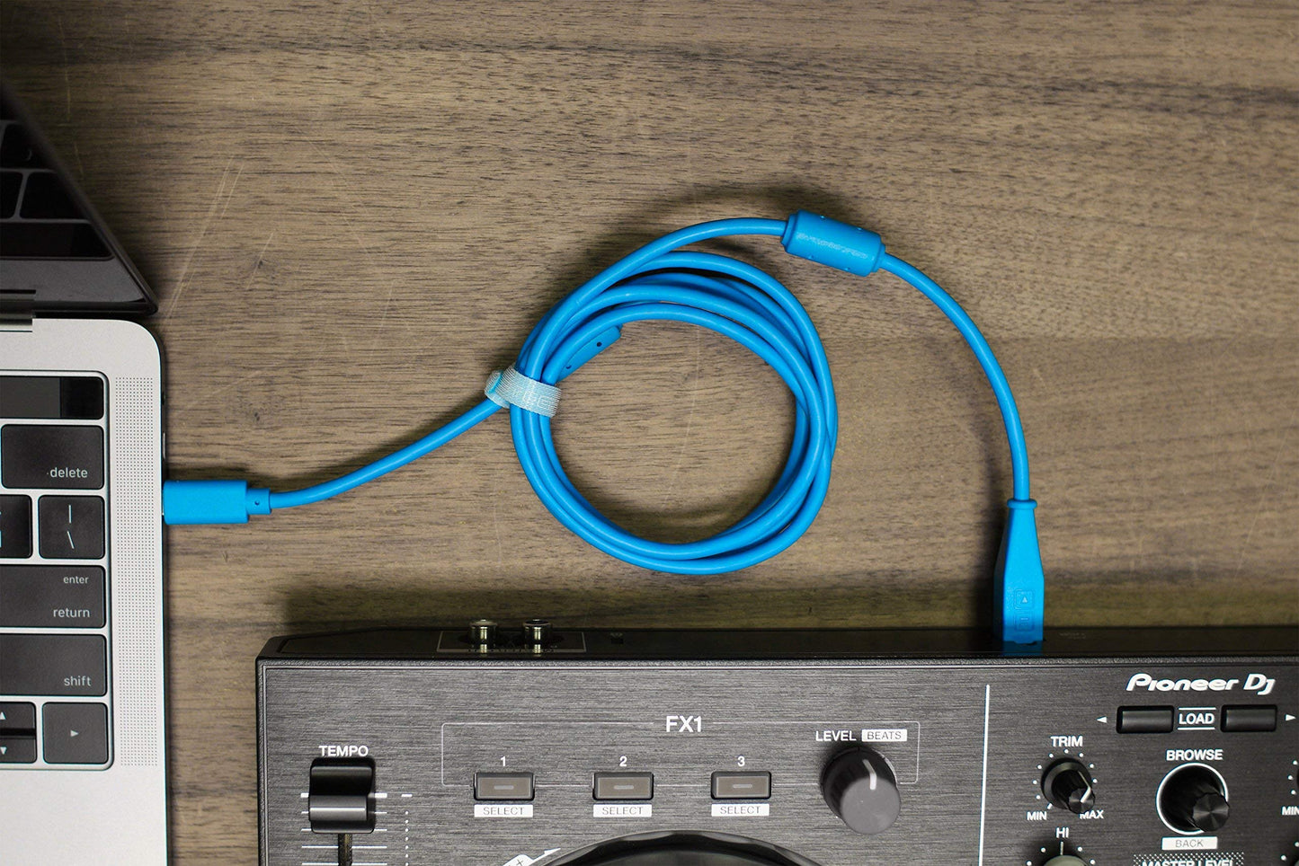 DJ TechTools Chroma Cables: Audio Optimized 1.5M USB-C to USB-B Cable with 56K Resistor (Blue, 1.5m)