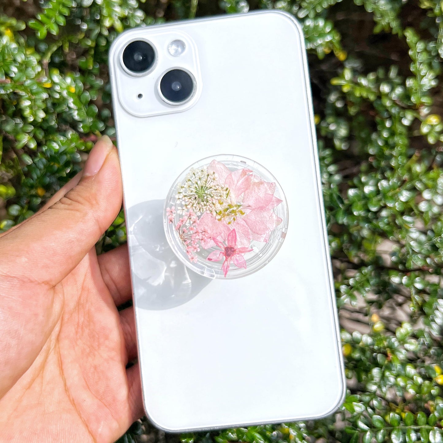 Petite Pressed Pink Flowers Phone Grip,Handmade Dried Flowers Clear Phone Stand, Expanding Cell Phone Charms Accessory, Interchangeable Kickstand
