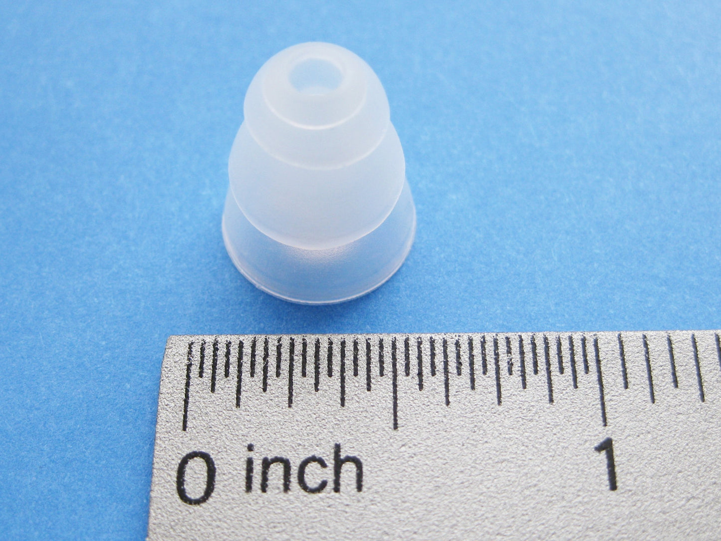8 Pcs- Clear Triple Flange and Round Earbuds Eartips Set Compatible with Shure E3c, E4c, E4G, E5c, I3C, i4c, SCL3, SCL4, SCL5 in-Ear Earphones Headset
