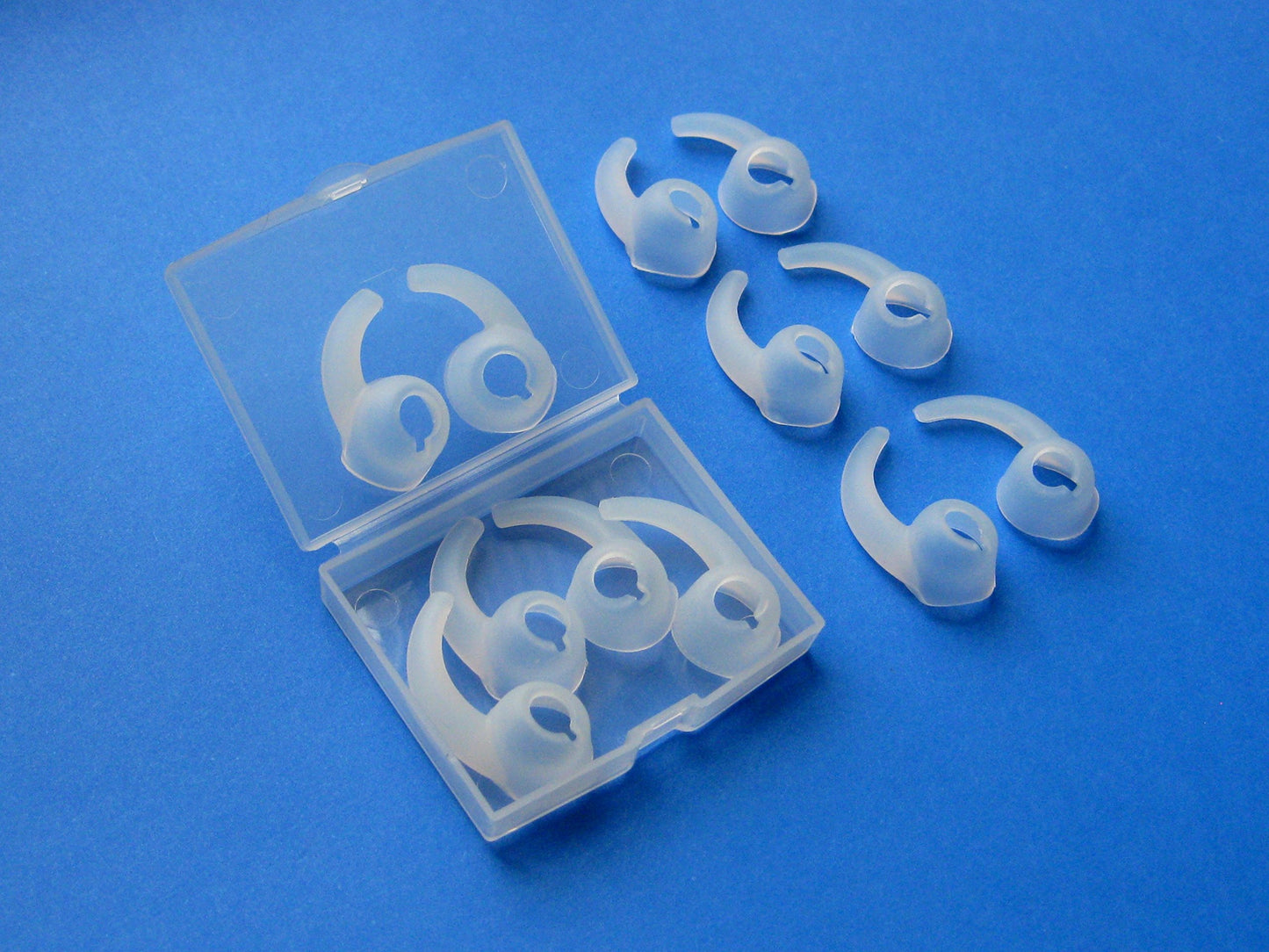 12pcs: 6 Pairs S/M/L Left and Right Side Ear Stabilizers Helper Eartips Compatible with Jaybird Bluebuds X Earphones Headphones