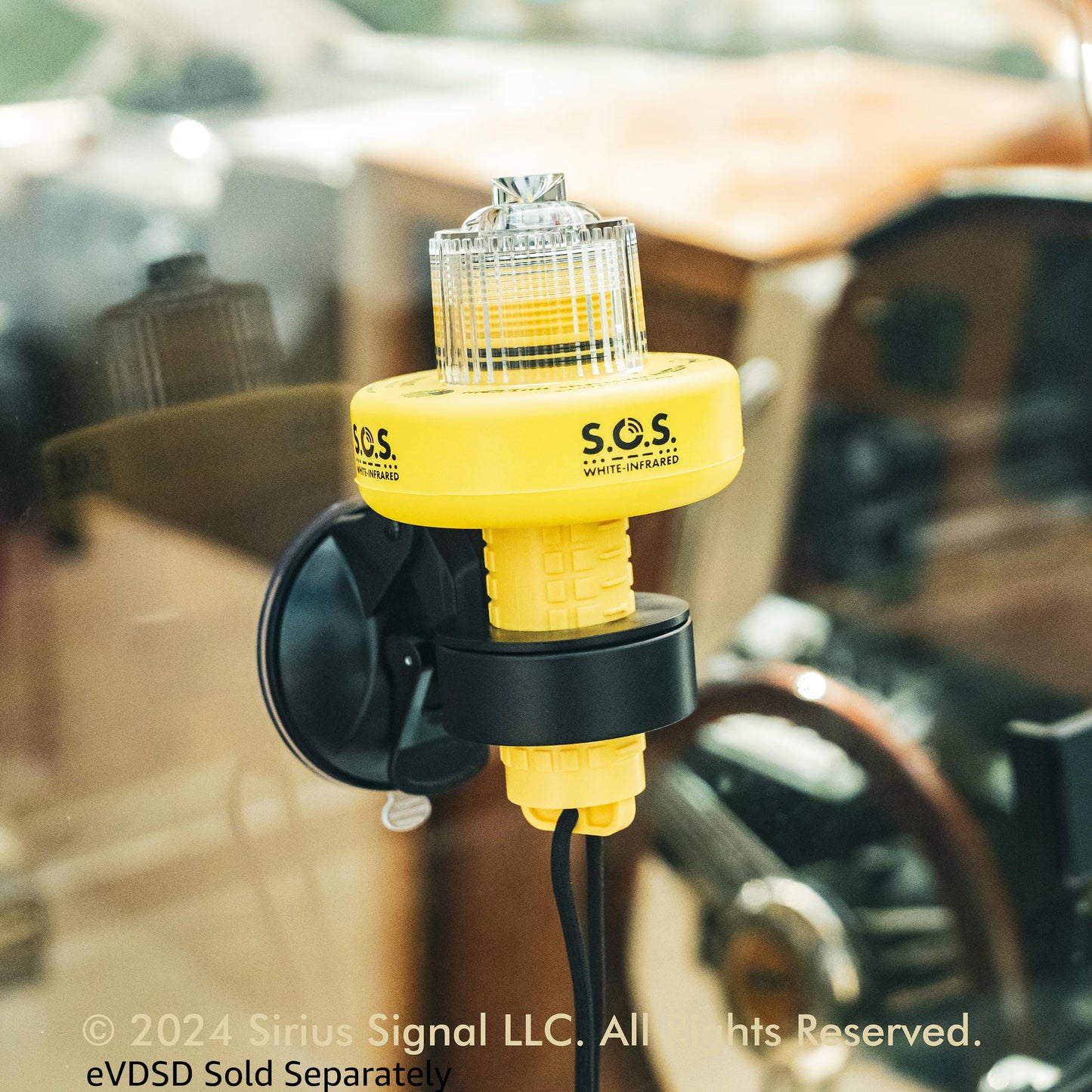 Sirius Signal CSM-1000 Display Suction Mount for Sirius Electronic Visual Distress Signal Devices - Works with C-1002, C-1003, C-1004
