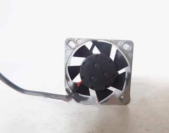 UDQFH2H11LAE DC 9V 0.06A 30x30x10mm 3cm 3-Wire Cooling Fan