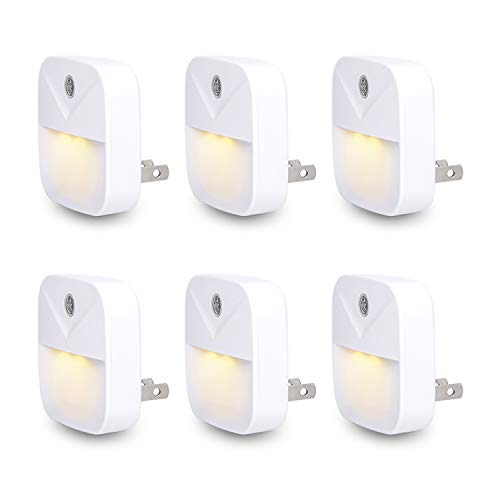 Uigos LED Night Light Plug in with Dusk to Dawn Sensor, Auto On Off Nightlight for Bedroom Bathroom Hallway Stairs Kitchen, Warm White Glow, Energy