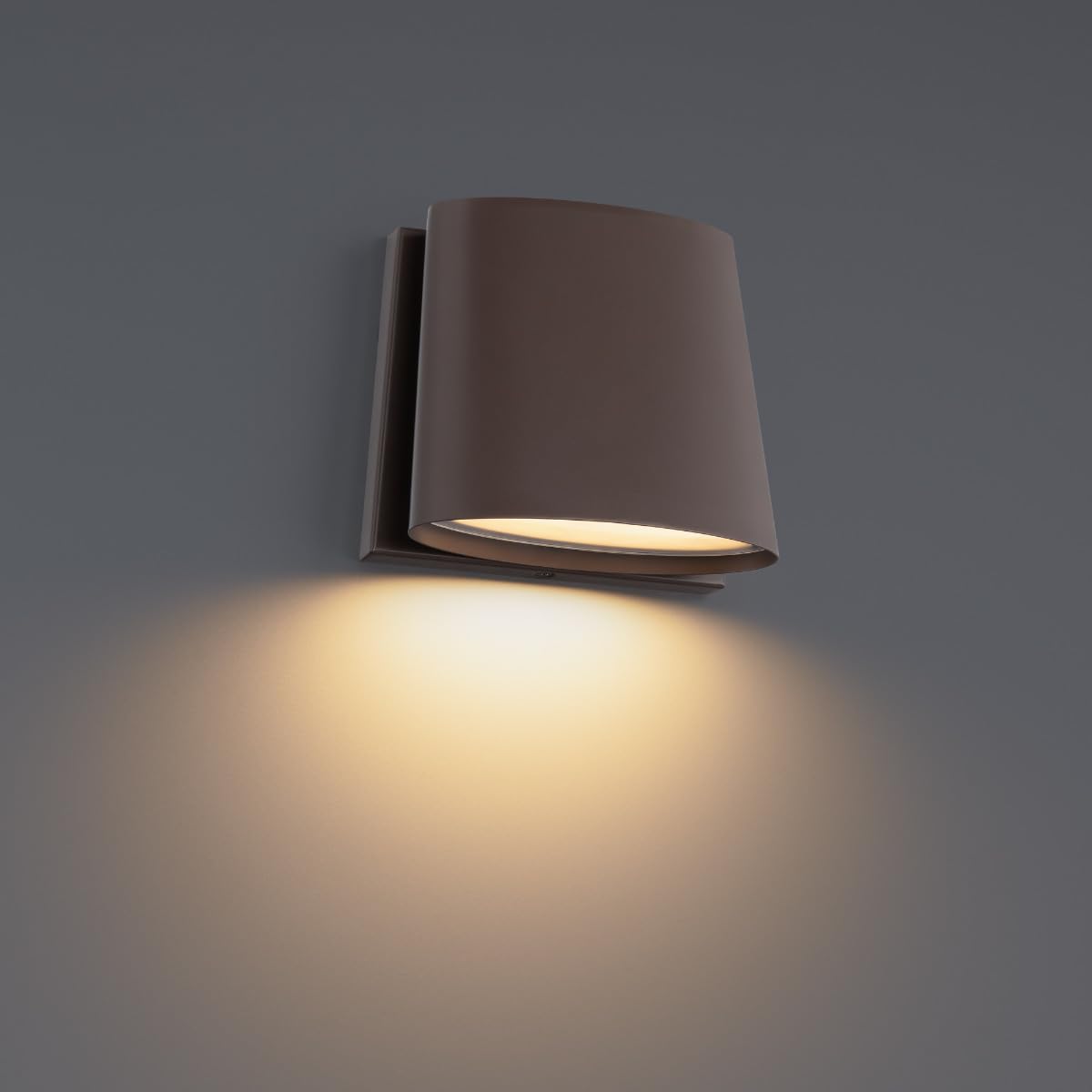 East Grove Home Sentinel 7in LED Indoor or Outdoor Wall Light 15W 550 Lumens 5-CCT Selectable 2700-3000-3500-4000-5000K in Bronze Finish