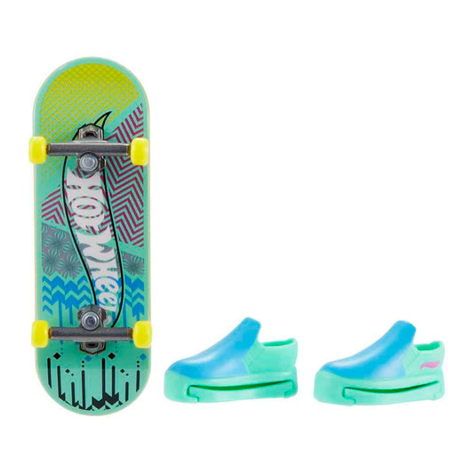 Hot Wheels Mattel Mini Skateboard with Shoes Assorted Models Multicolor (HGT54)