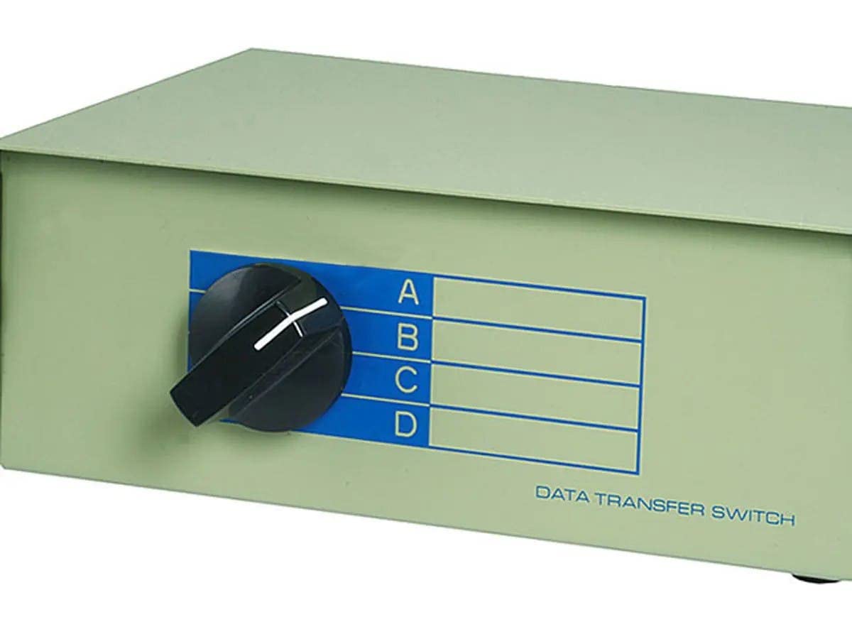 Monoprice 101374 BNC AB 4 Position Switch Box