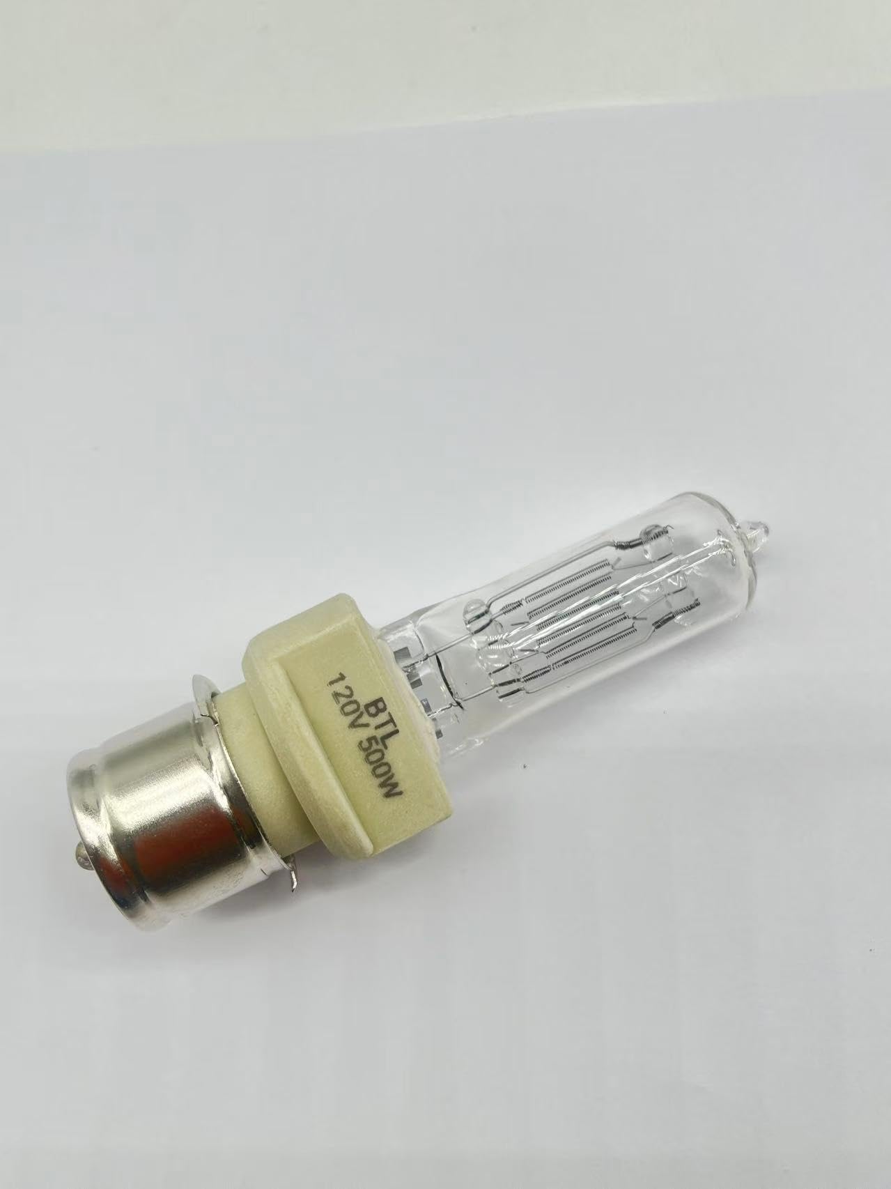 Tawelun 2 pcs BTL 500W 120V Halogen Bulb T6 Bulb P28s Medium Prefocus Based Stage and Studio Replacement for Marine Searchlights,Fresnel Lights,Clear