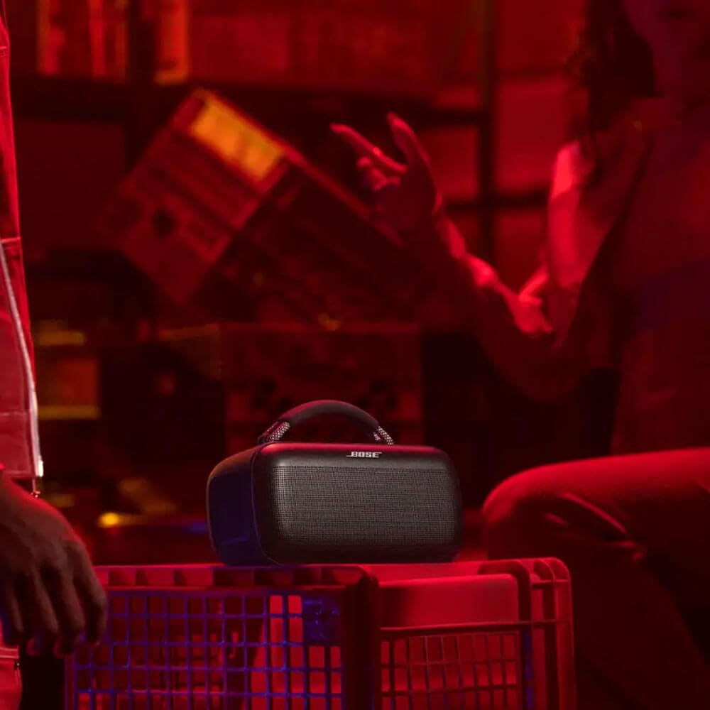 Bose SoundLink Max Bluetooth Speaker - Portable Wireless Party Speaker, IP67 Waterproof, Rope Handle, Up to 20 Hours of Playtime, USB-C, Built-in