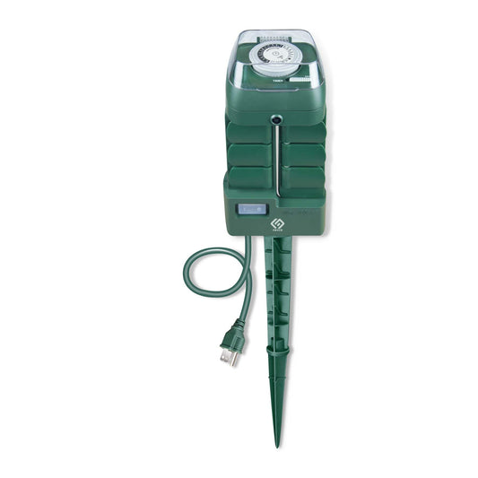 OSKOS Outdoor Power Stake, 6 Grounded Outlets with 180º Rotating Function and Safety Cover, 1.5FT Cord, UL Listed, Green