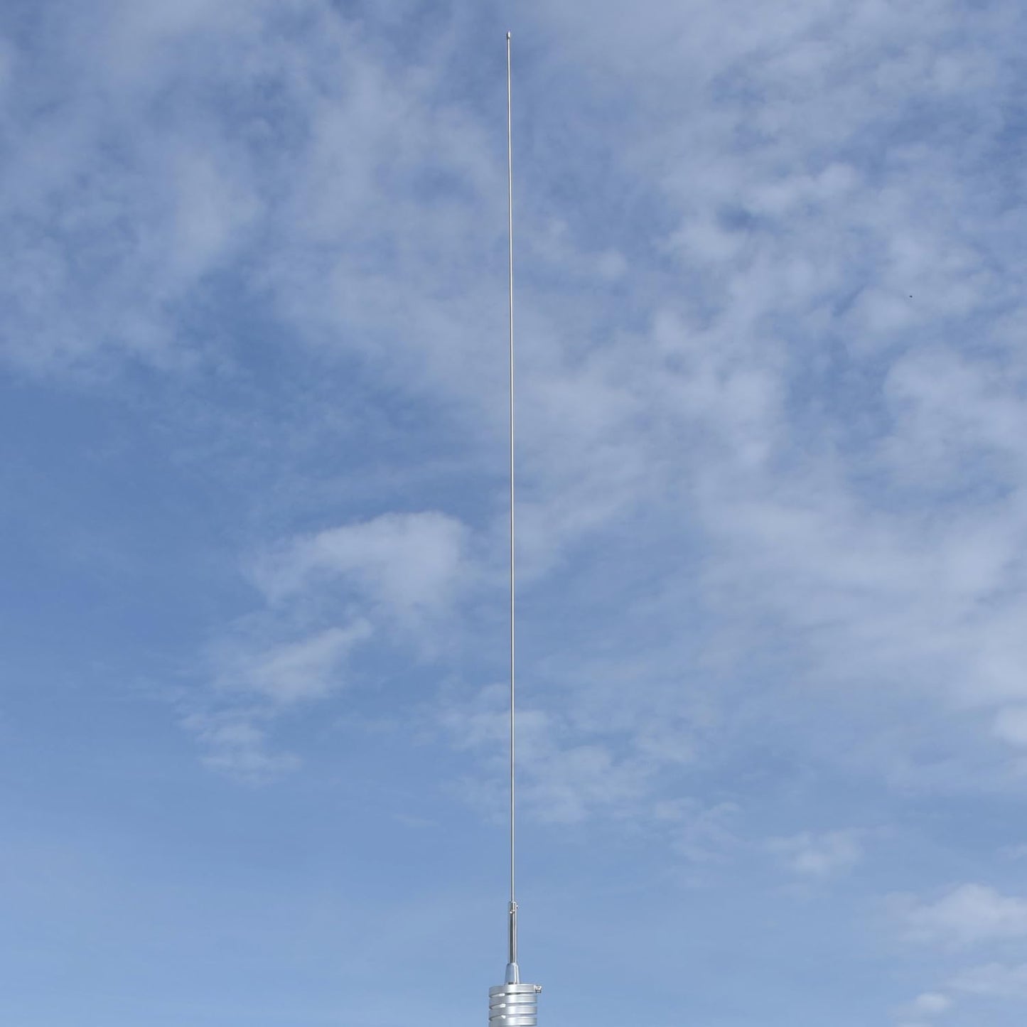 Browning BR-79 15,000-Watt High-Performance 25 MHz to 30 MHz Broad-Band Flat-Coil Trucker CB Antenna, 68 in.
