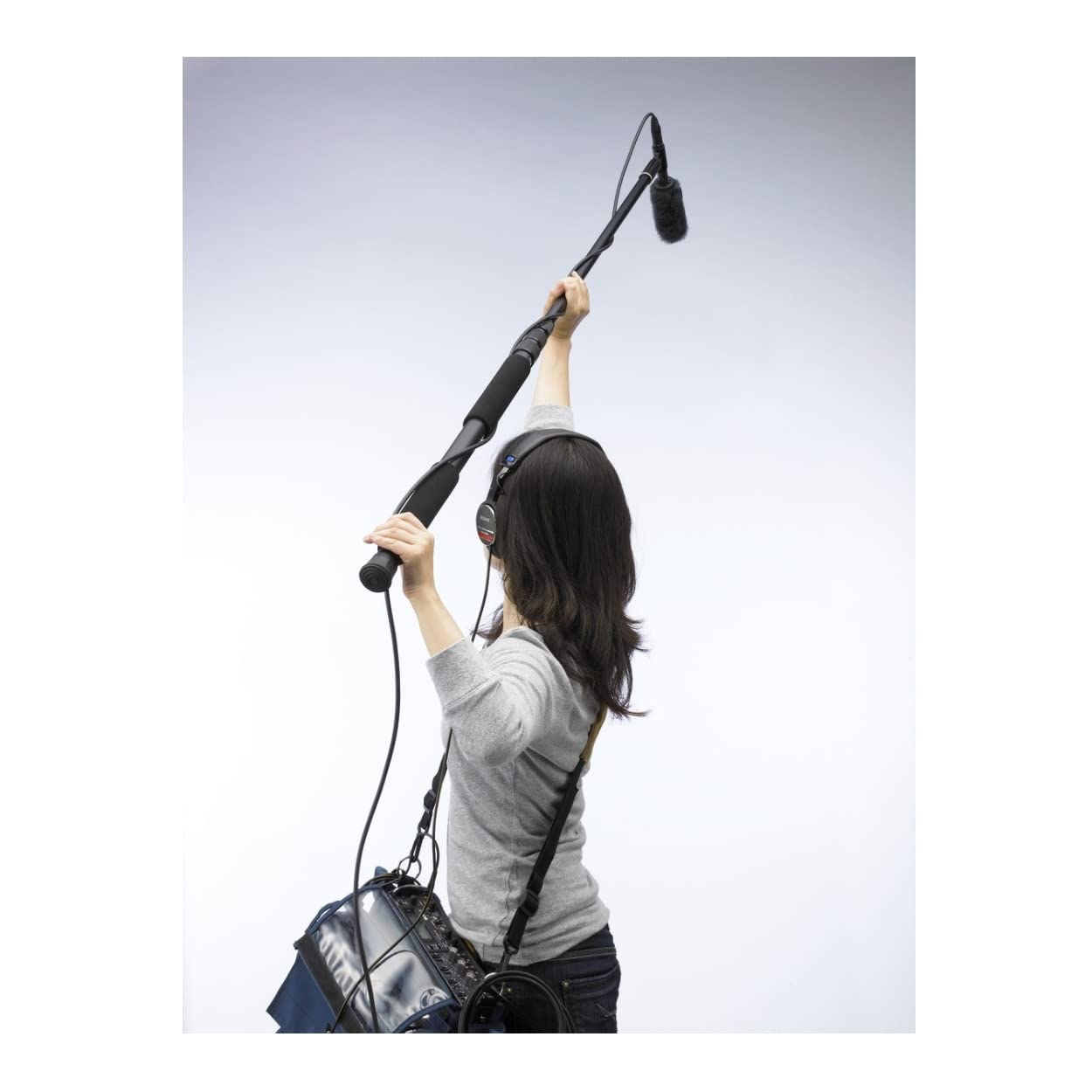 Sony ECM-VG1 Electret Condenser Short Shotgun Microphone, 40Hz to 20kHz Frequency Response