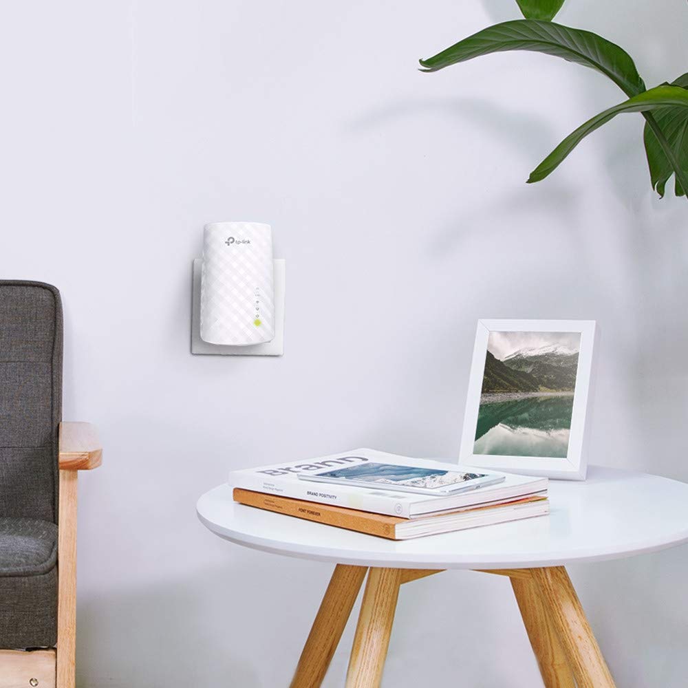 TP-Link WiFi repeaters (6.0 x 3.0 x 2.5)