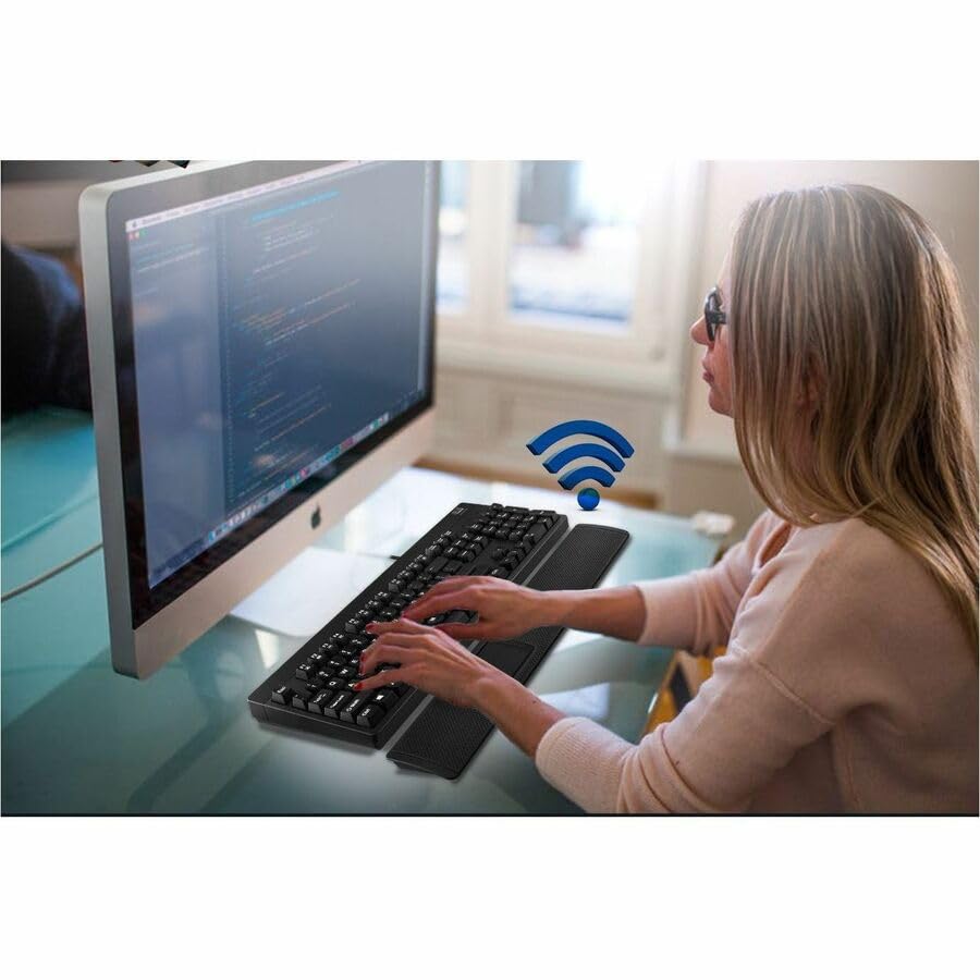 Adesso iMouse T60 2.4GHz USB Wireless Touchpad with Armrest