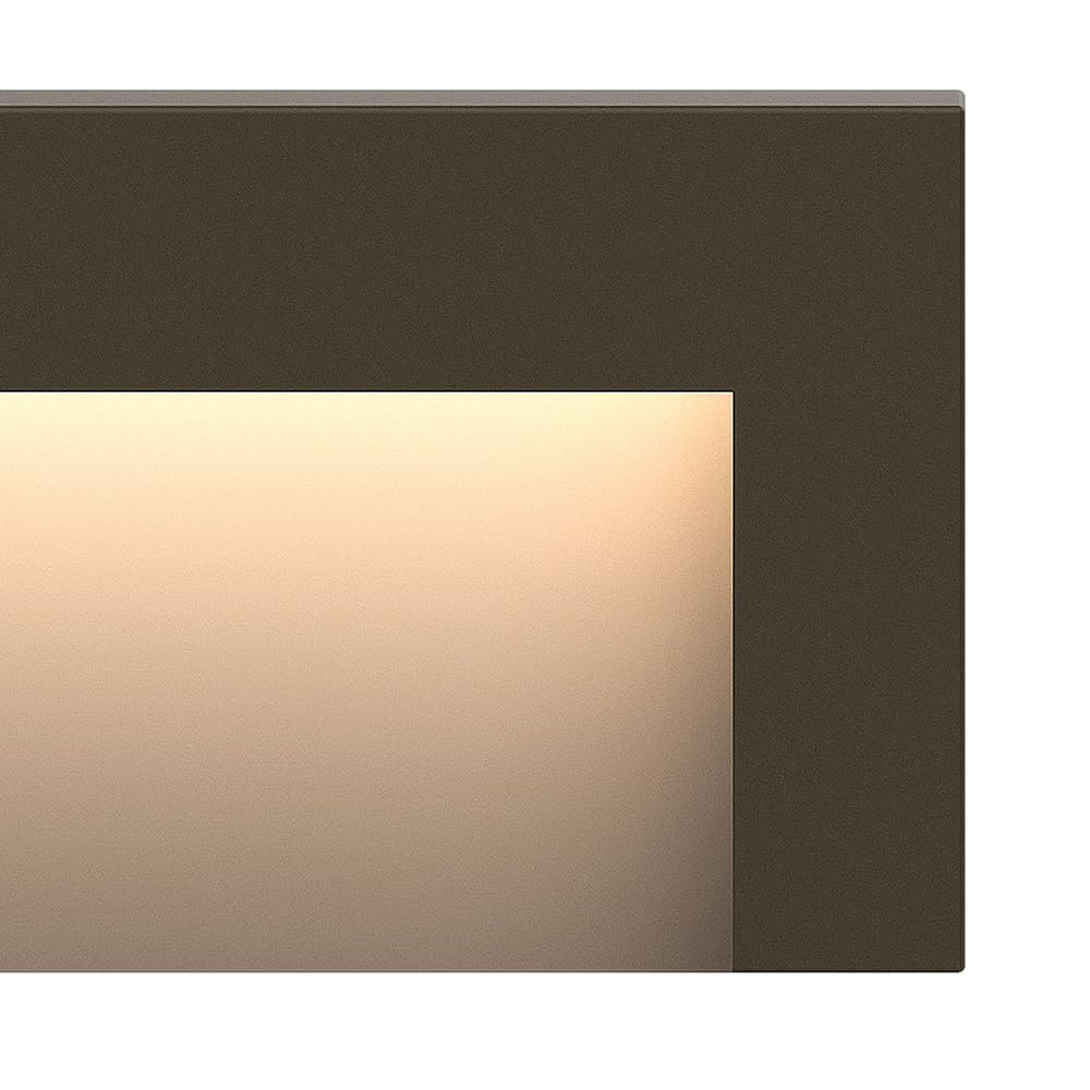 Hinkley Landscape Lighting Taper Wide Horizontal 12v Deck Sconce - Aluminum, Low Voltage, Mounts Flush to Surface, Integrated LED, Wet Rated, Modern