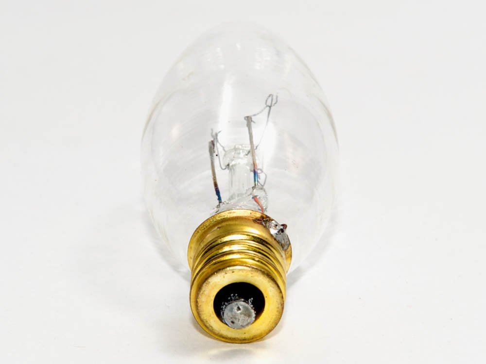 Bulbrite Incandescent B8 Candelabra Screw Base (E12) Light Bulb, 15 Watt, Clear