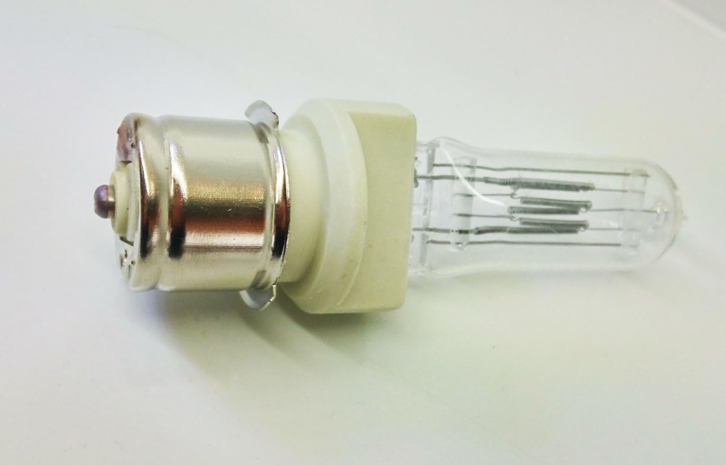 Tawelun BTN 750W 120V P28S / T7/ CL 750-watt 120-volt Medium Pre-Focus Based Stage and Studio T7 Bulb,Clear