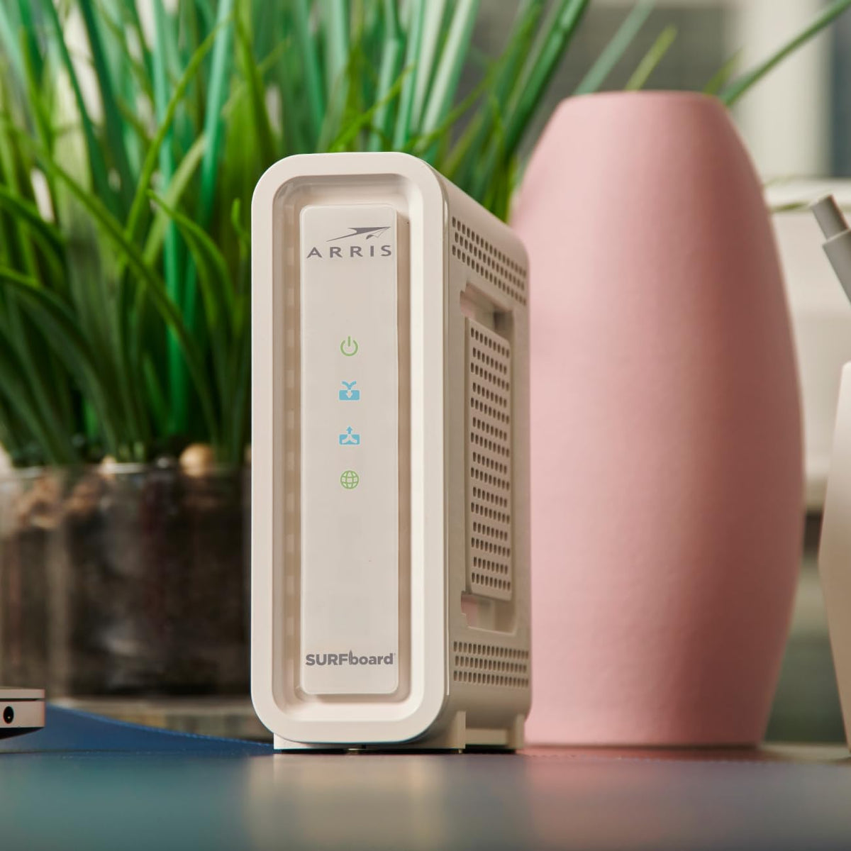ARRIS (SB6190-RB) - Cable Modem - DOCSIS 3.0 32x8 Gigabit Modem, [Check with your provider for compatibility]1 Gbps Port, 800 Mbps Max Speed, 2 Year