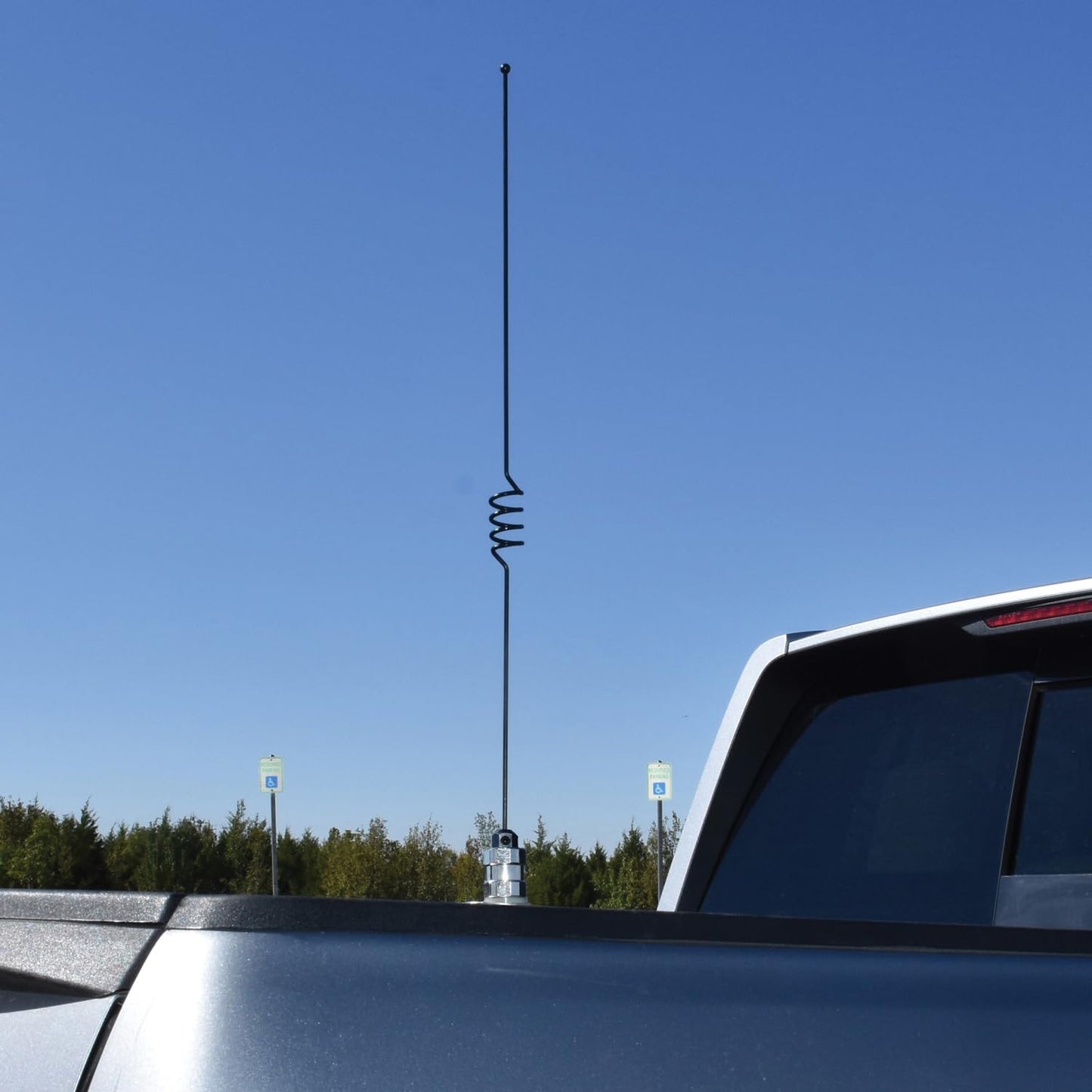 Tram 1184 1184 17.5-in. Thread-Mount Pretuned Amateur Dual-Band VHF and UHF Antenna