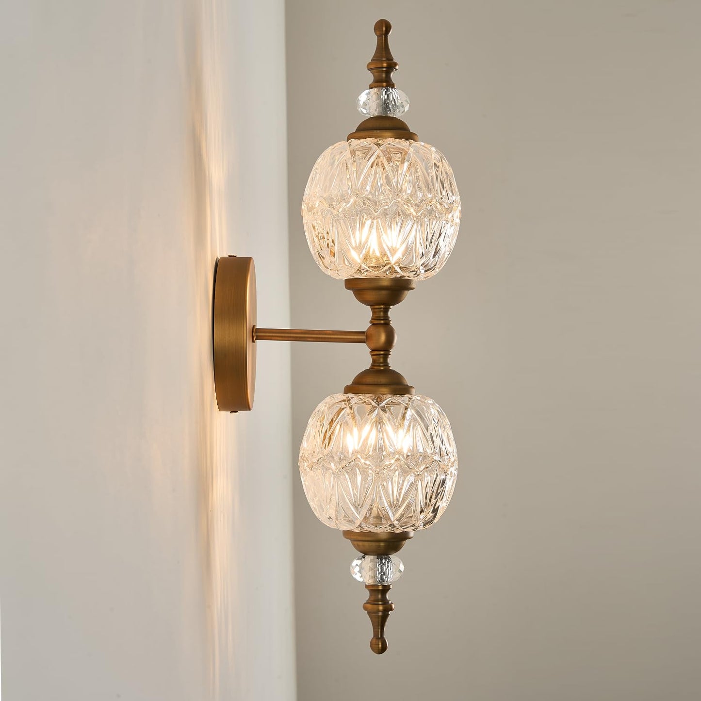 TLOLGT Vintage 2 Light Bathroom Wall Sconces, Bathroom Lighting Fixtures Wall Light Antique Wall Lamp Brass Vanity Light Over Mirror for Bedroom