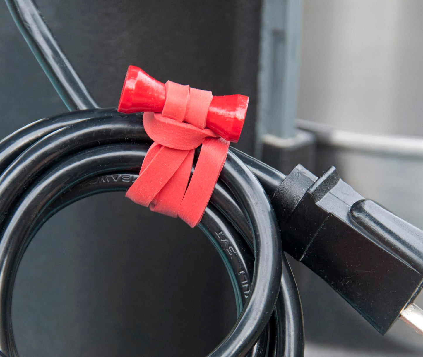 BongoTies ALL RED Bongo Ties A5-01-R - 10 Pack ~ Professional cable ties made of natural rubber and bamboo ~ HANDY TIES FOR CABLES AND OTHER UNRULY
