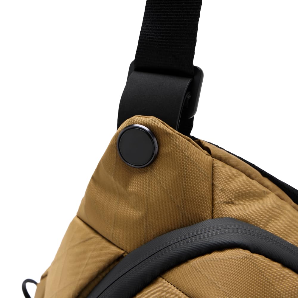 Peak Design Everyday Sling 3L, Coyote, Padded Adjustable Shoulder Strap for Crossbody or Waist Carry, FlexFold Divider, Ideal for Carrying Cameras or