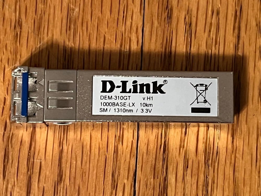 D-Link Gigabit Ethernet Optical Transceiver Single-Mode 1000BASE-LX SFP Module (DEM-310GT)